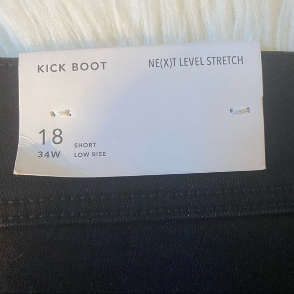 Women’s American Eagle Black Kickboot Jean 18S - Picture 7 of 8